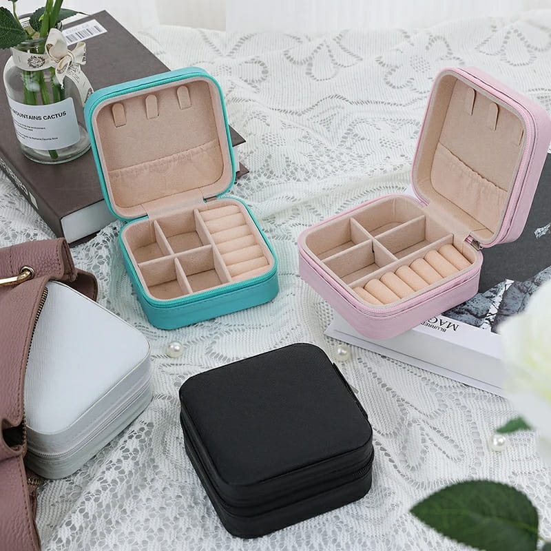 "Stylish Jewelry Storage Box – Compact, Durable Travel Organizer | Secure Protection for Rings, Earrings, Necklaces | Ideal for Travel & Everyday Use"