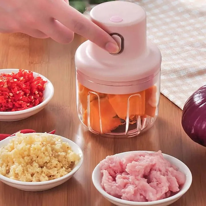 "Wireless Mini Food Chopper – USB Electric Garlic Crusher for Effortless Chopping and Mixing | Ideal for Garlic, Herbs, and Spices in a Convenient Design"
